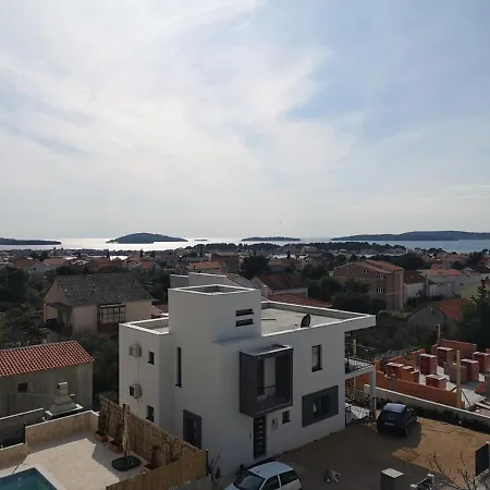 Hortenzija * Brodarica (Sibenik-Knin)